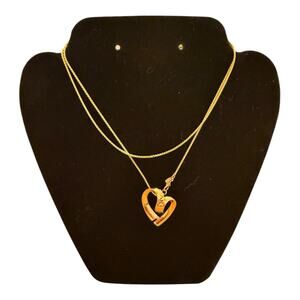 Beautiful Rare Vintage MONET Gold-Tone Heart Necklace Pendant N-Mint From JAPAN